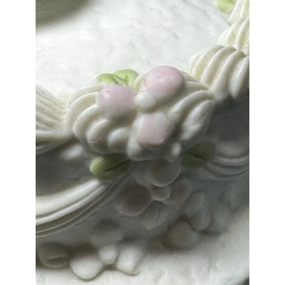 Precious Moments Enesco Collection 1981 Vintage Cake Topper Music Box Wedding